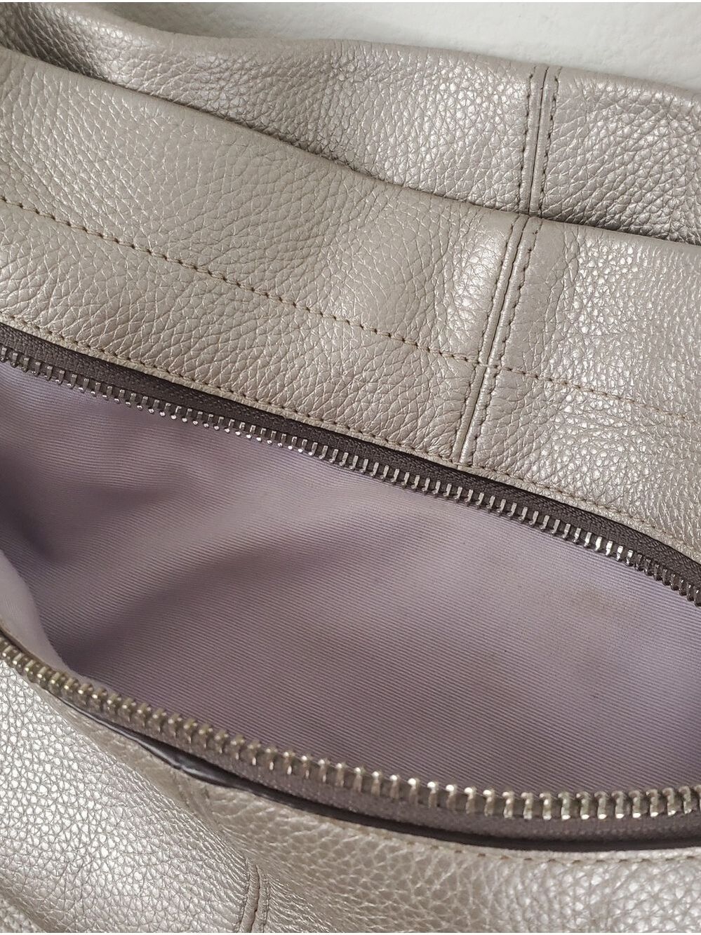 Coach Silver Leather Duffle Hobo Purse Lavender Interior - Picture 10 of 16